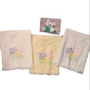 Vintage Cecil Saydah Pastel Floral Embroidered Spring easter hand‎ towels
